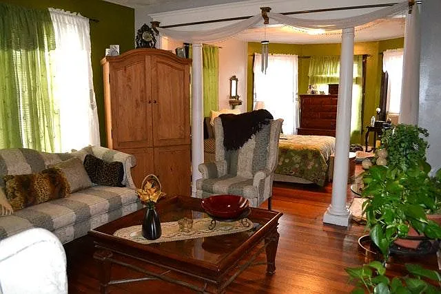 64 Samuel Ave #3 — Photo 5