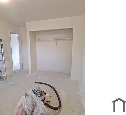 2nd image of 14581 Randolph Pl