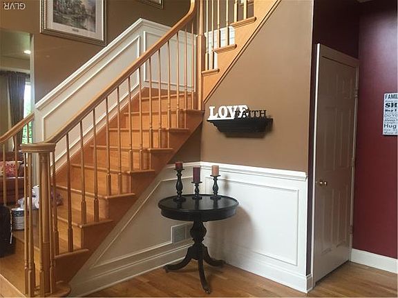 3rd image of 4459 Oakwood Ln