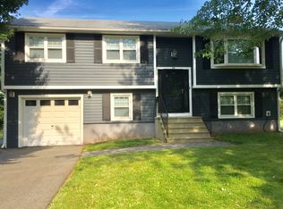 136 Courtney Dr, Rocky Hill, CT 06067