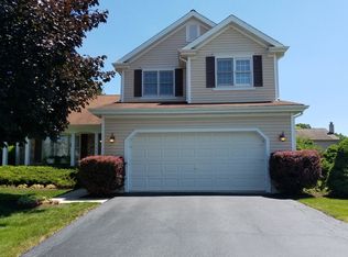 430 Indian Ridge Trl, Wauconda, IL 60084