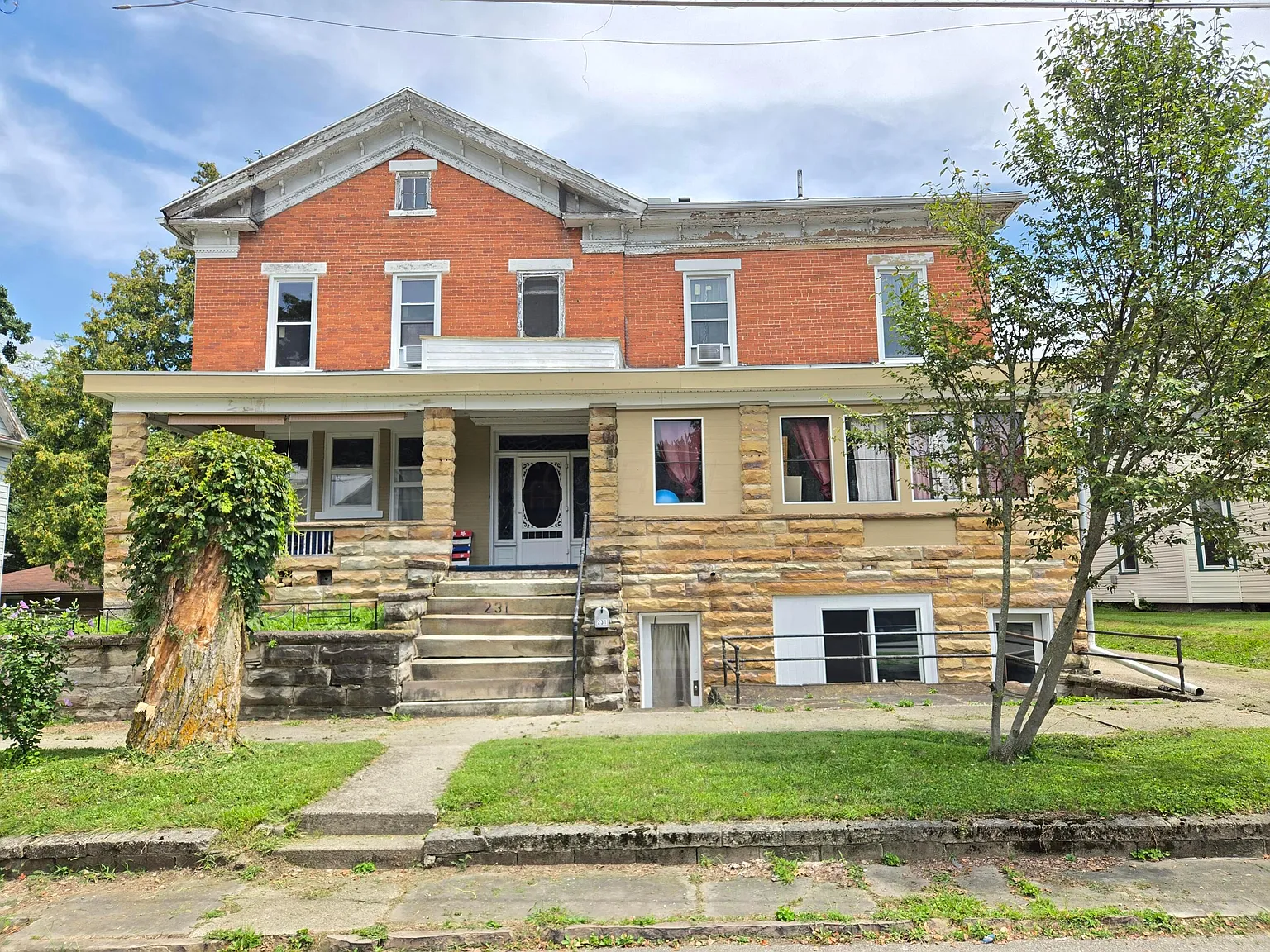 231 N Columbus St photo 1