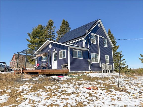 3rd image of 549 Wilmot Rd