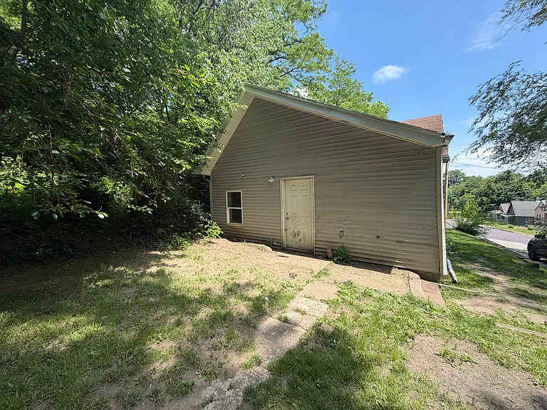 605 S Ligonier St — Photo 29