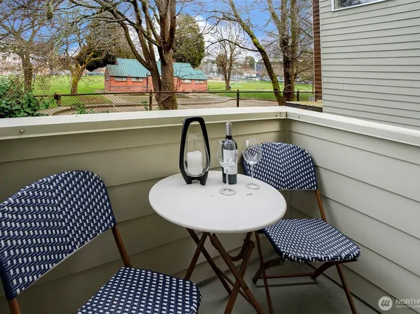 928 NW 52nd Street #A, Seattle, WA 98107