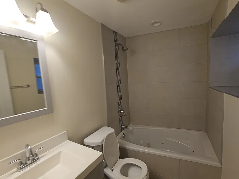 6317 N Washtenaw Ave #G1 — Photo 6