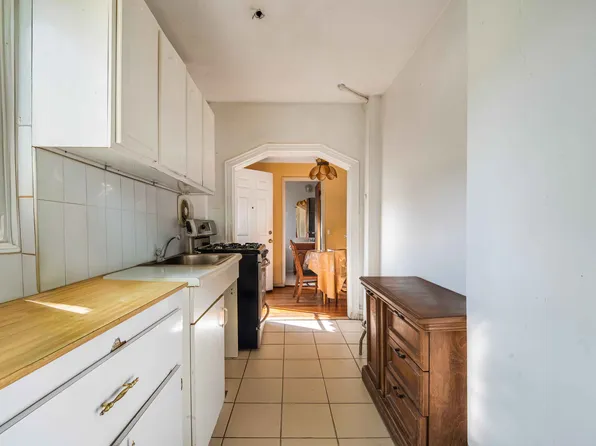 97-30 127th Street image 4 of 23