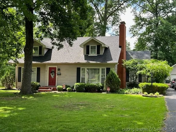 1103 Woodland Avenue, Scottsburg, IN 47170