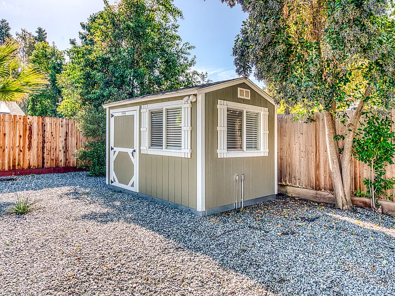 Flex room features electricity, AC/Heat Split Unit and vinyl flooring. Would make a great office, home gym, or game room.