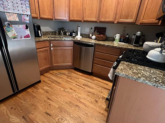 5th image of 2918 N Lincoln Ave