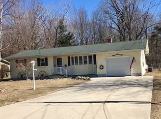 301 Norbert Ln, Hemlock, MI 48626