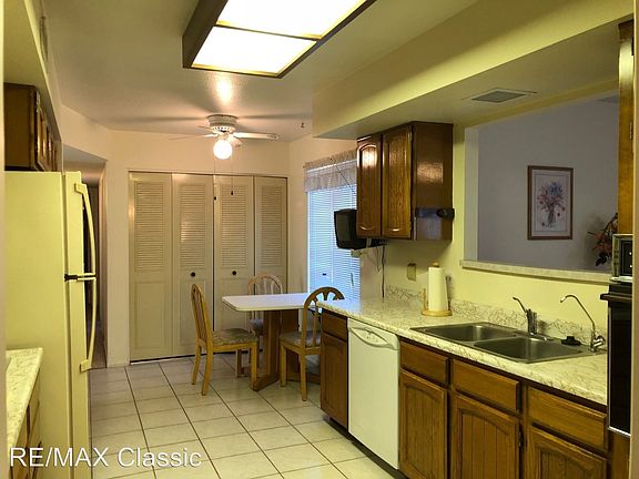 3rd image of 780 Leisure World