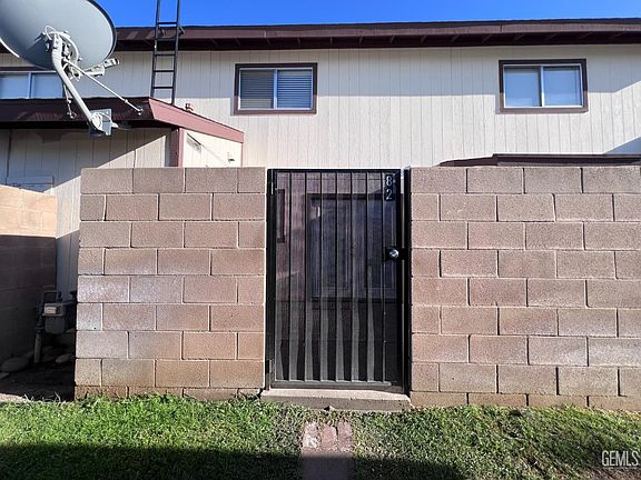 3rd image of 4600 Beechwood St APT 82