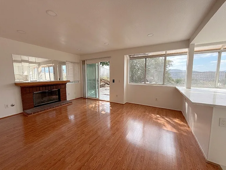 781 La Loma Ln — Photo 4