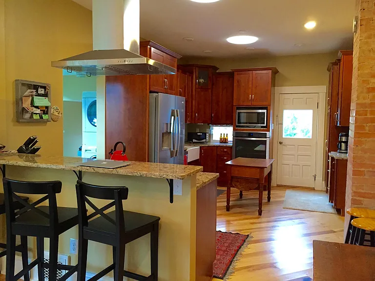 1608 N Corona St — Photo 2