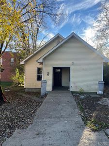 40 W 2nd St, Newburg, MO, 65550