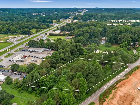 144 Evelyn Rd, Easley, SC 29640