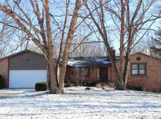 225 Corral Ct, Fishers, IN
