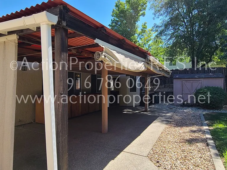1417 Hurlston Way — Photo 20