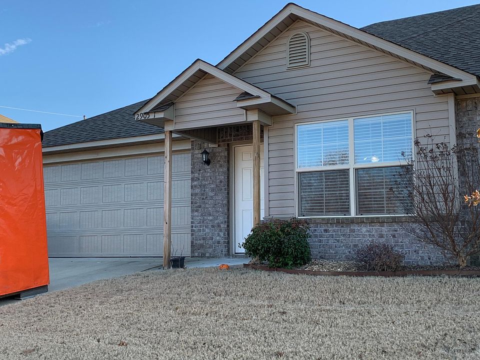 1st image of 2905 SW Amberwood Ave #1