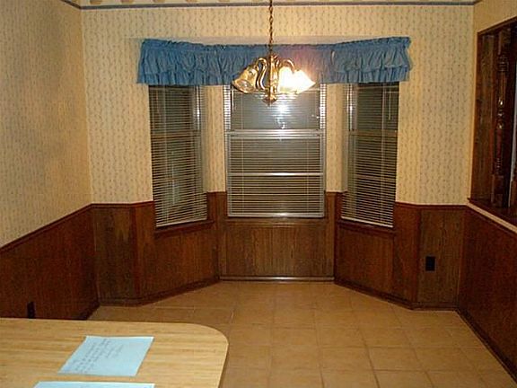 5th image of 320 Stratford Dr