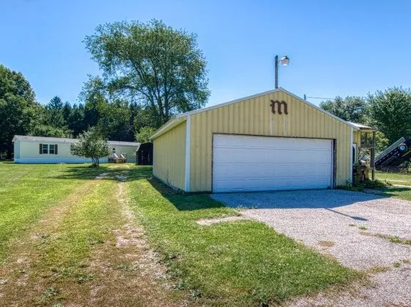 171 W Sidney Rd, Sidney, MI 48885