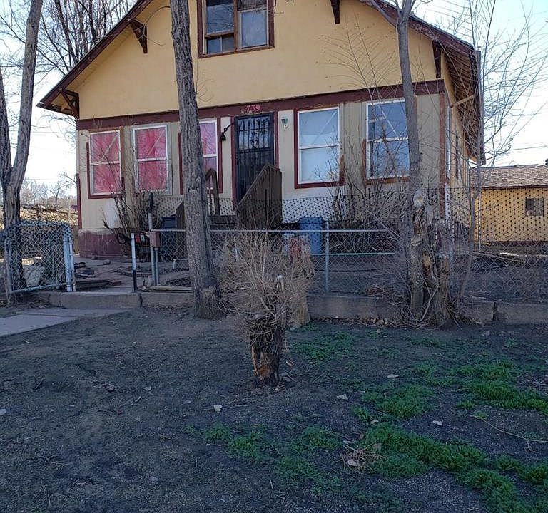 1st image of 739 Moffat St