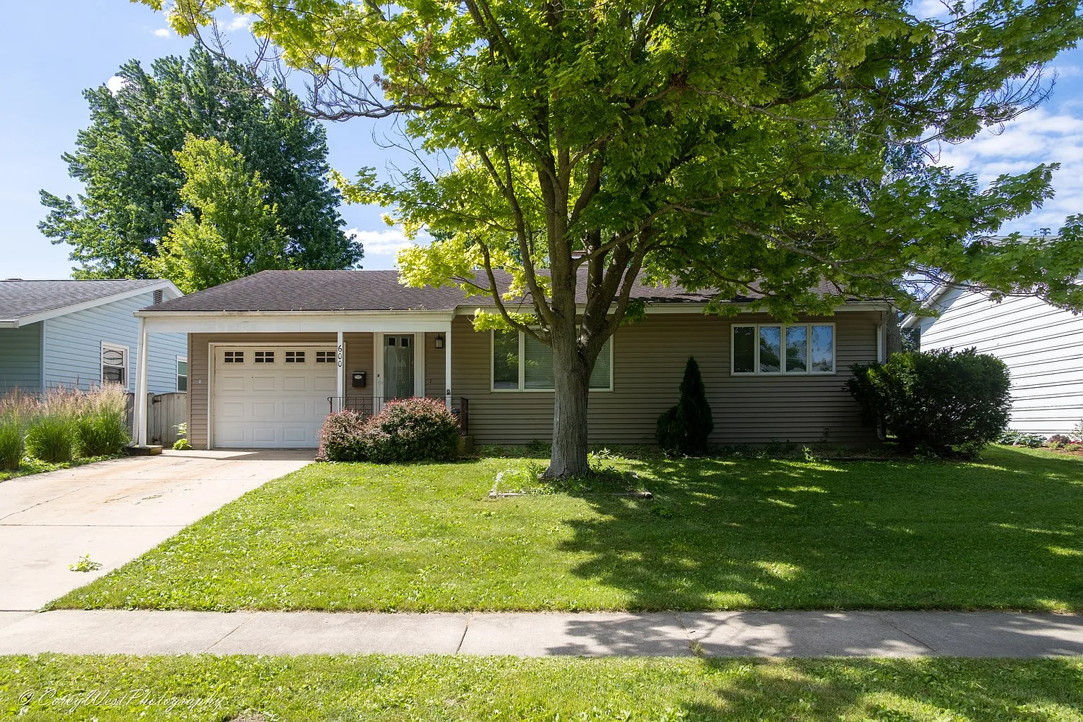 600 Ball Ave photo 1