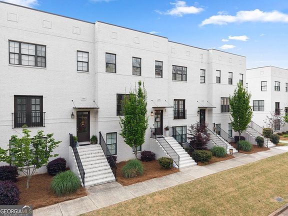 3rd image of 3206 Ridge Towne Pl