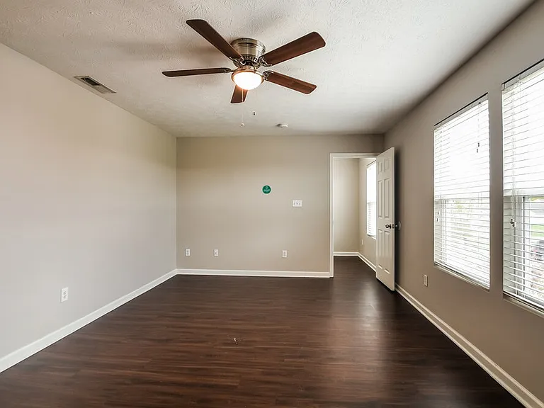 3039 Brandenburg Dr — Photo 9