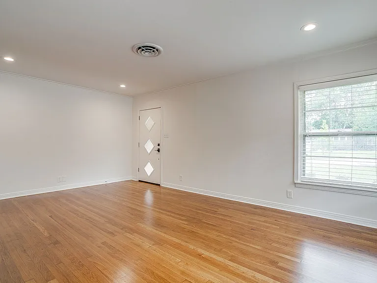 2812 Ryan Place Dr — Photo 6