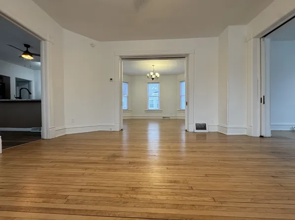 122 North St, Sun Prairie, WI 53590