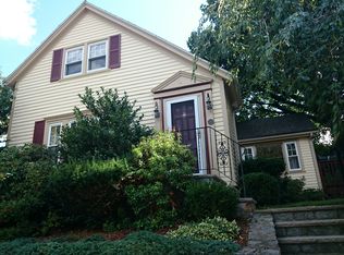200 Weld St, West Roxbury, MA 02132