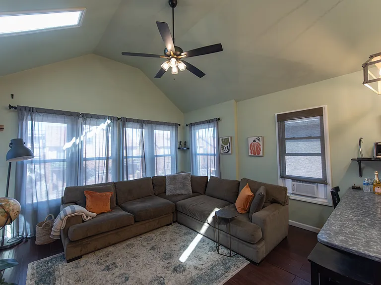 4731 Beach 47 St #2 — Photo 18