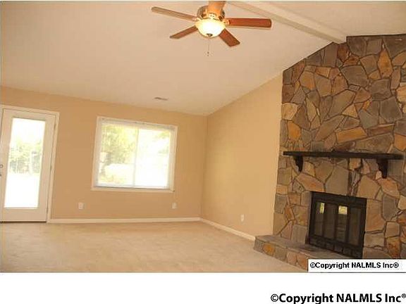 4th image of 1019 Kinsey Dr SE