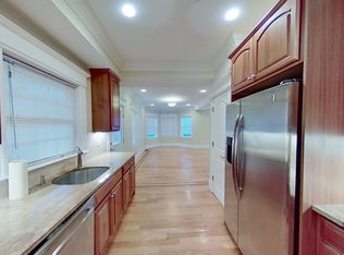 95 W 7th St #2, Boston, MA 02127