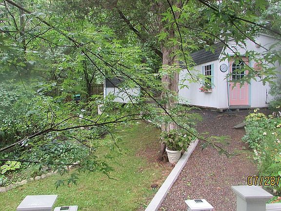 Garage,shed, gardens