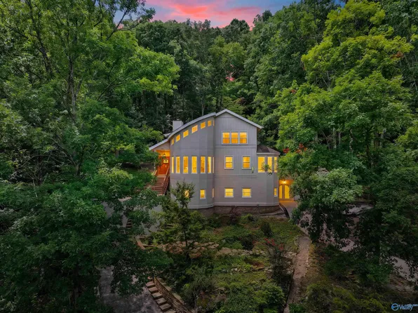 1100 Summerwood Cir SE, Huntsville, AL 35803