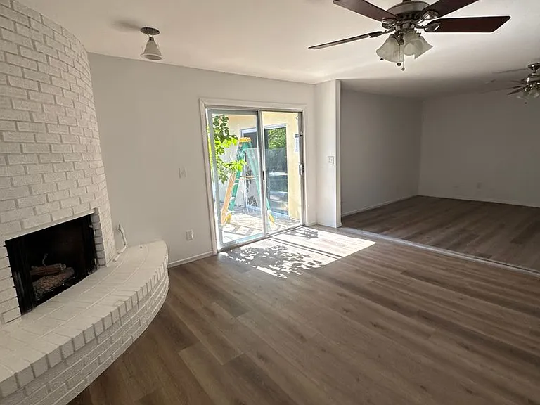 2107 Frontier Ave — Photo 12