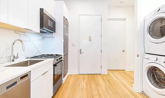 Rented by REAL New York | media 22