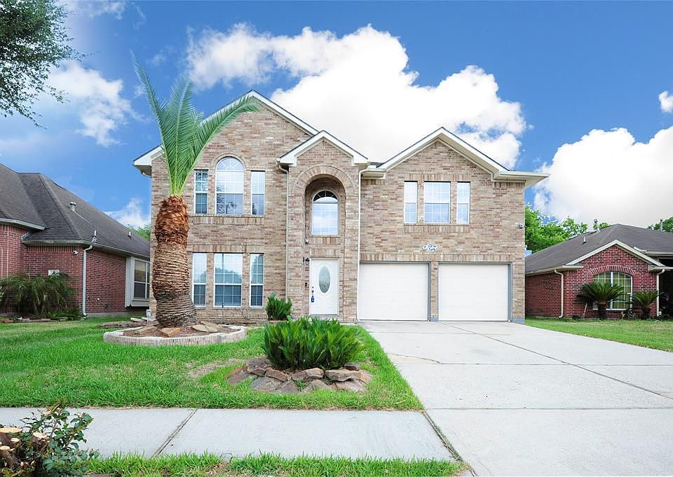 1st image of 2623 Whitinham Dr
