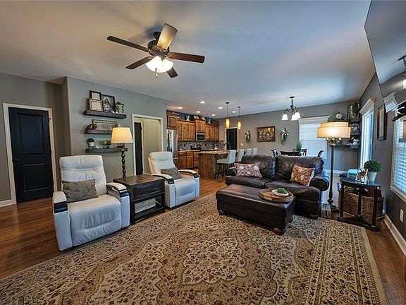 4th image of 6208 Crystal Ln