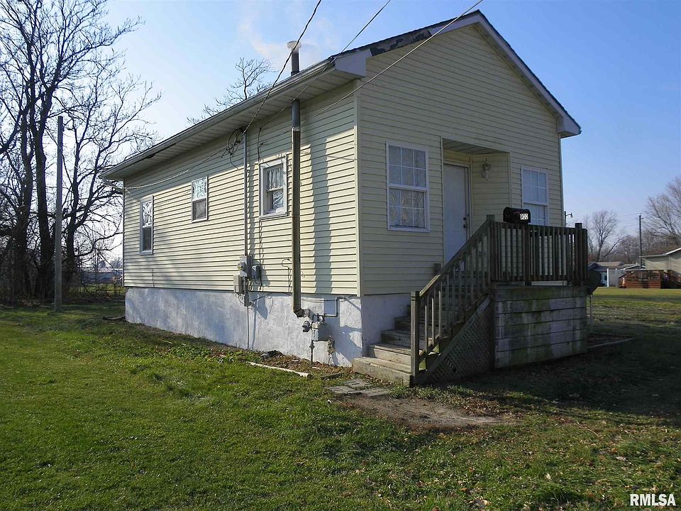 1st image of 900 W Berrien St