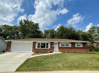 1030 Helene Ln, Schaumburg, IL 60193
