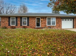 549 Willow Dr, Danville, IN 46122
