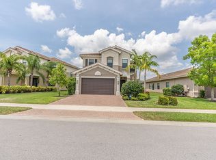 13569 Mandarin Cir, Naples, FL 34109