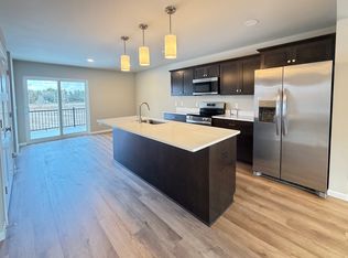 10120 Mosaic Way, Middleton, WI 53562