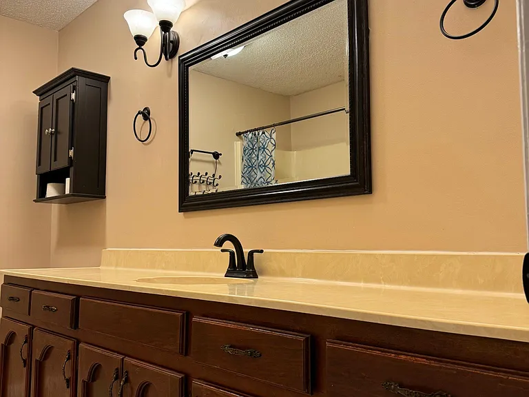 130 Water Oak Ct — Photo 15