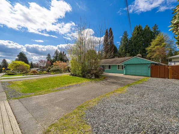 690 Burley Dr, West Vancouver, BC V7T 1Z5