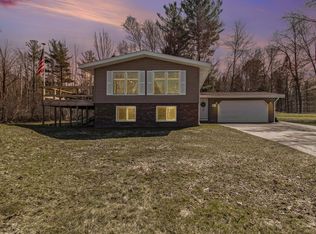 5831 W River View Dr, Ludington, MI 49431